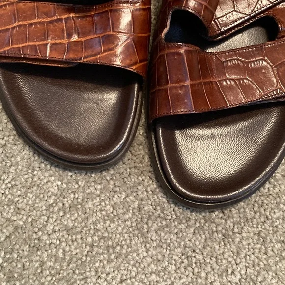 Adrienne Vittadini Crocodile Pattern Brown Slides - Picture 3 of 5